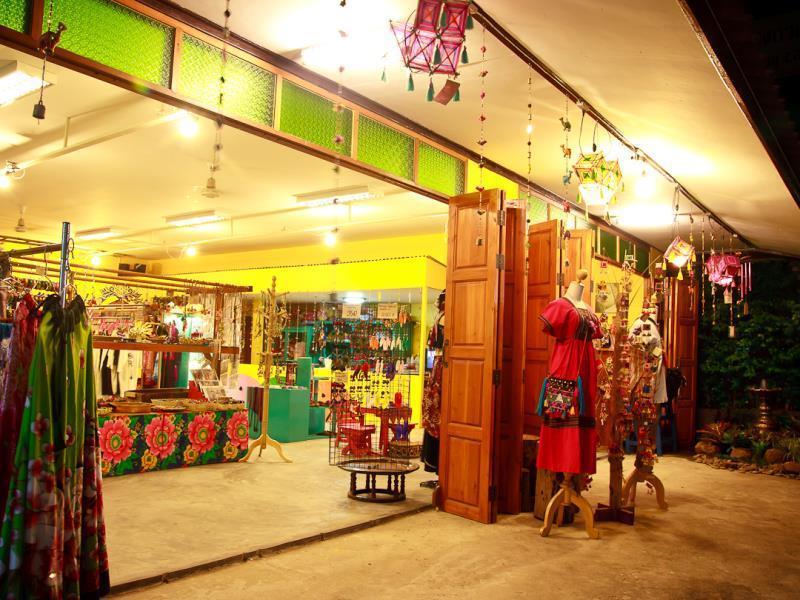 Chezmoi Handicraft And Homestay Чианграй Экстерьер фото